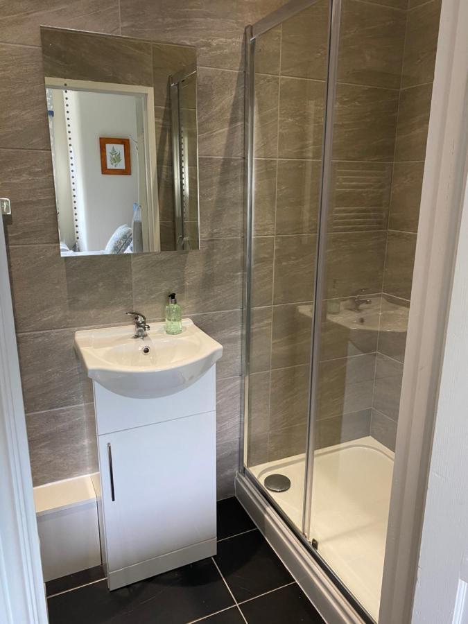 Burleigh House B And B Bed and Breakfast Tenbury Εξωτερικό φωτογραφία
