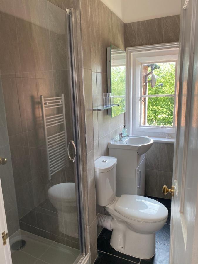 Burleigh House B And B Bed and Breakfast Tenbury Εξωτερικό φωτογραφία