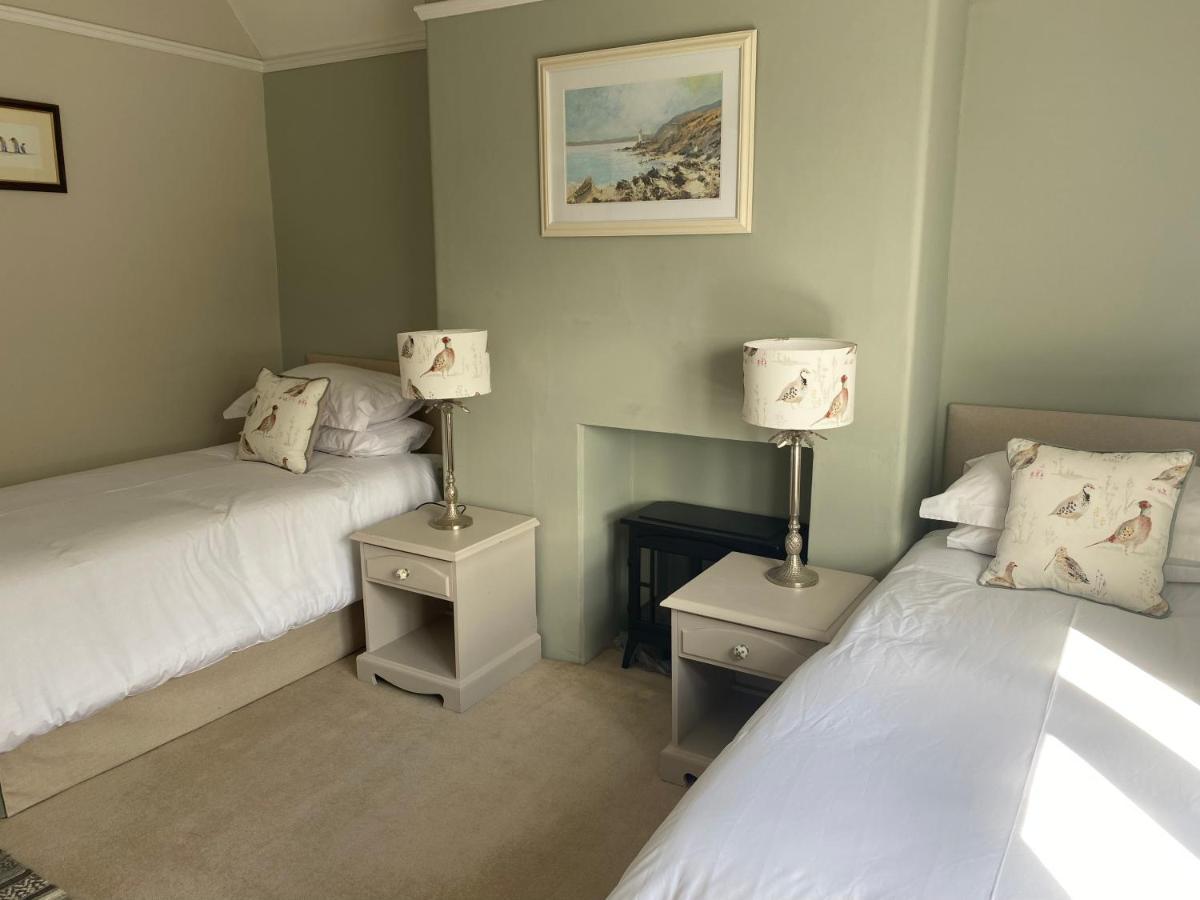 Burleigh House B And B Bed and Breakfast Tenbury Εξωτερικό φωτογραφία